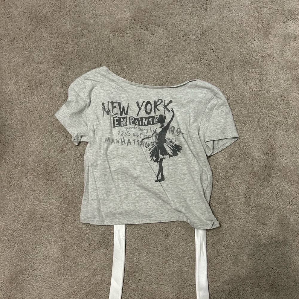 Hollister Gray Graphic Short Sleeve Tee